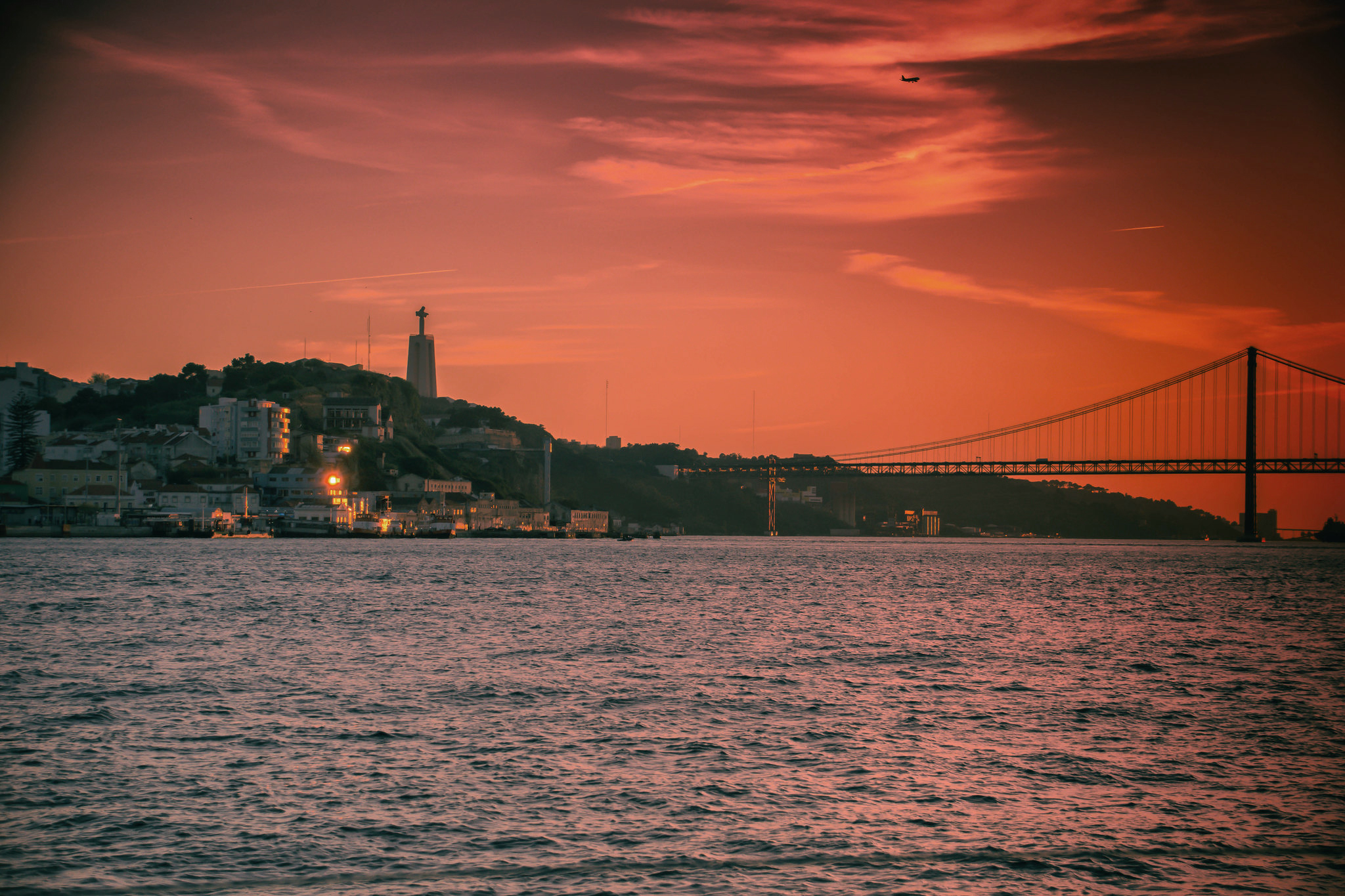 Lisbon Tagus River — Cascais region